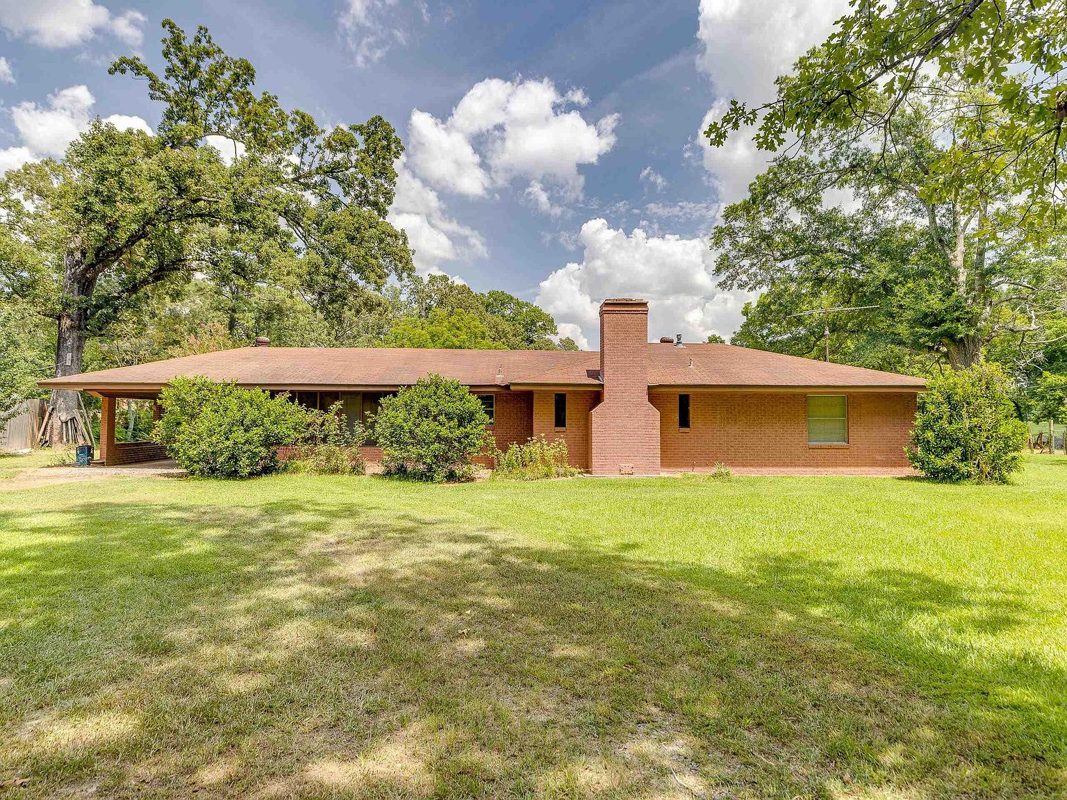 8342 Old Monroe Rd, Bastrop, LA 71220 | Zillow