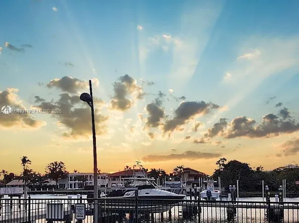 1945 S Ocean Dr, Hallandale, FL