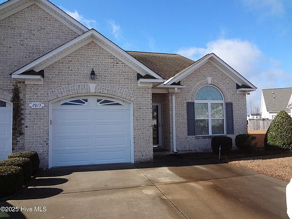 2nd image of 2013 Croyden Cir