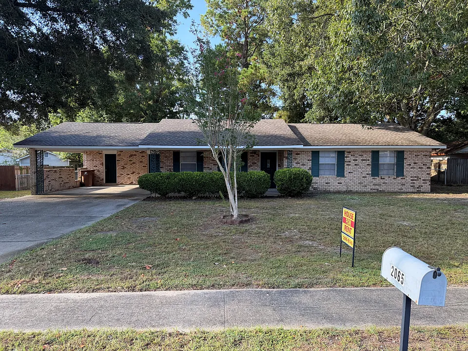 2065 Camp Wilkes Rd