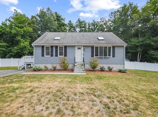 310 Shag Bark Rd, Taunton, MA 02780