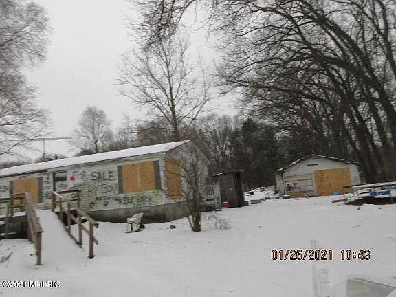 5th image of 49477 County Road 388