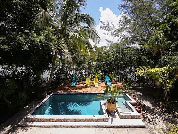 4th image of 270 Bocilla Dr