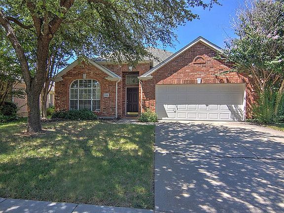 2nd image of 2304 Killarney Dr