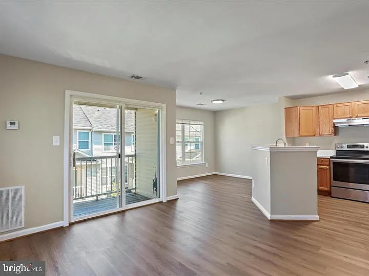 11312 King George Dr #4 — Photo 7