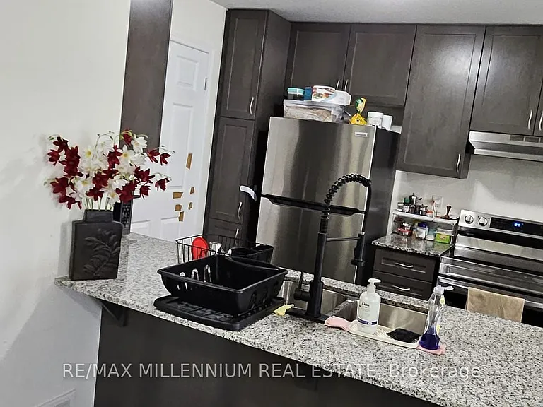 240 Lagerfeld Dr #15 — Photo 6