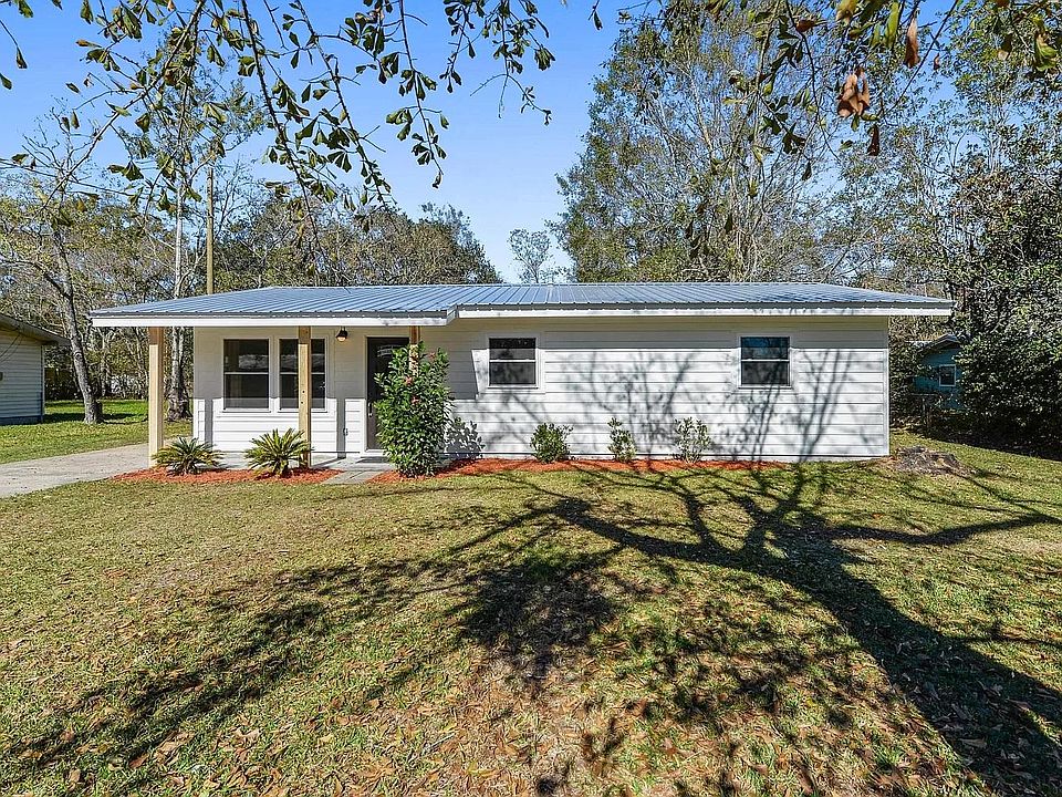 1st image of 130 Sherwood Cir