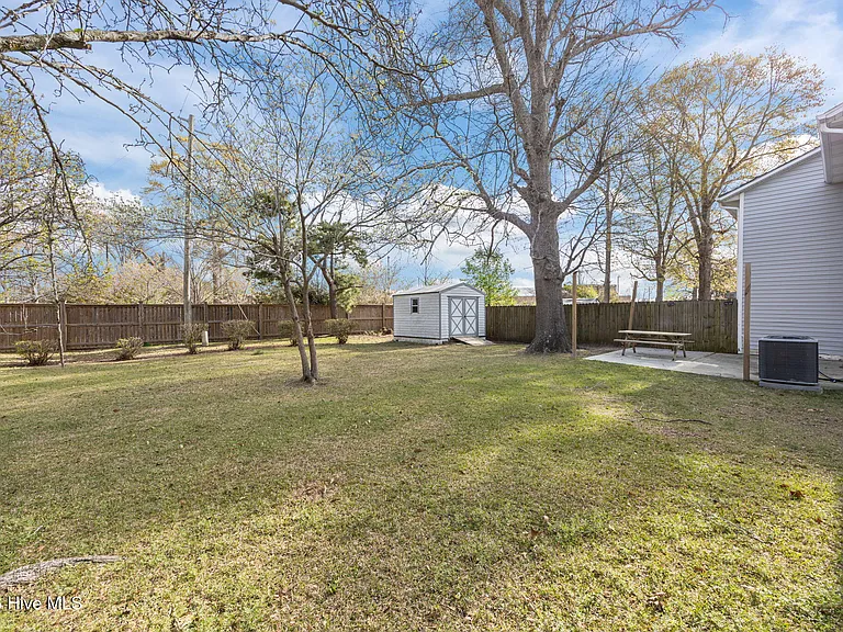 92 Shoreline Dr — Photo 18