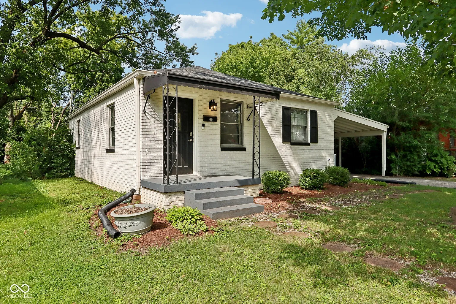 4106 Brookville Rd photo 1
