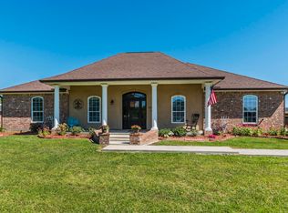 5936 Amy St, Abbeville, LA 70510