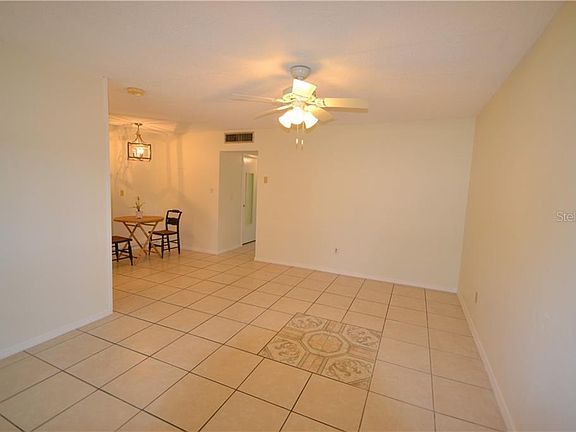 2nd image of 320 Lakeview St APT 112