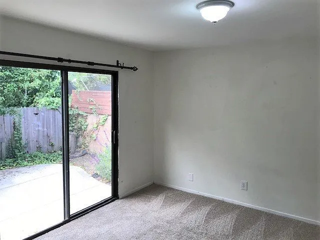 541 Highland Dr — Photo 6
