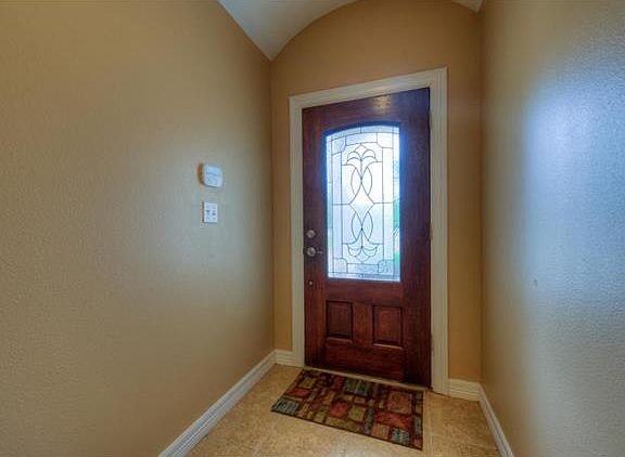 4th image of 9122 Balcones Club Dr Unit 7