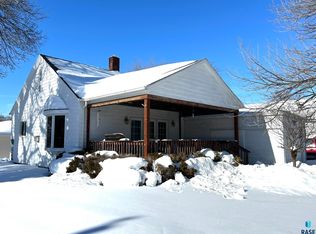 302 Broad St, Alcester, SD 57001