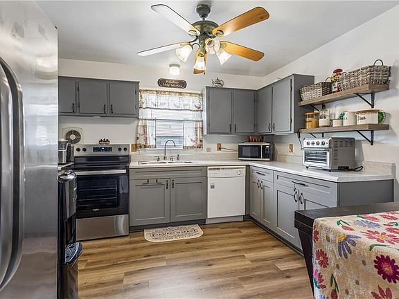3rd image of 5014 Hazelwood Rd