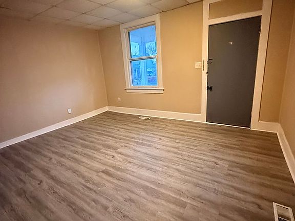 2nd image of 3116 Marion Ave