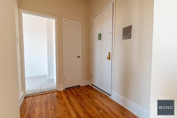 Rented by Bond New York | media 2