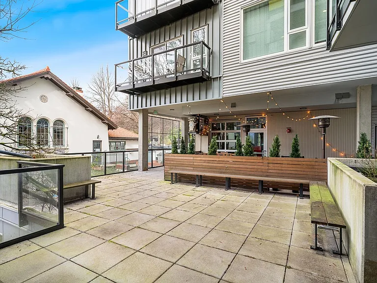 Portal Apartments — Photo 9