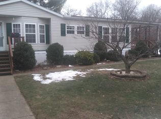 6398 Autumn Ridge Dr, Madison, OH 44057