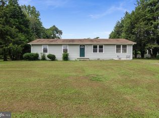 127 Fairfax Dr, Colonial Beach, VA 22443