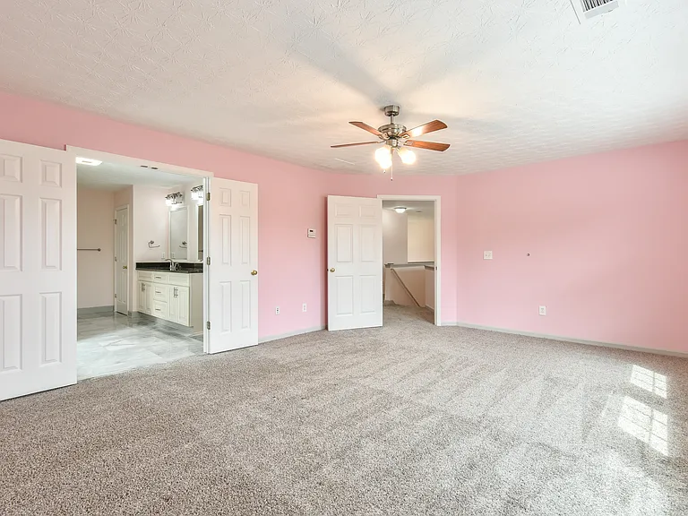 778 Roxholly Ln — Photo 22