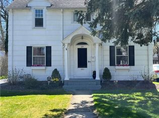 325 Colebourne Rd, Rochester, NY 14609