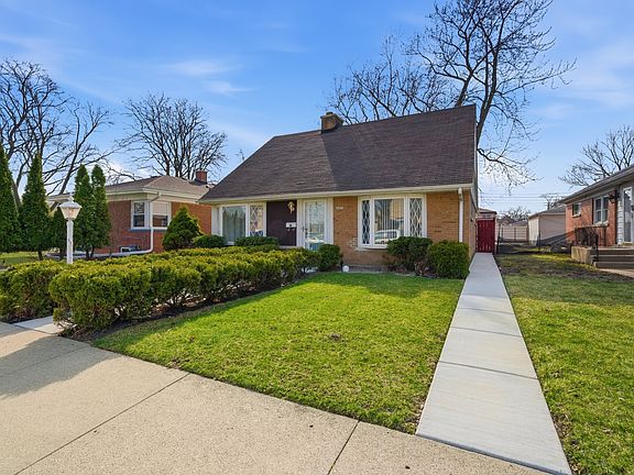 3rd image of 7538 E Prairie Rd