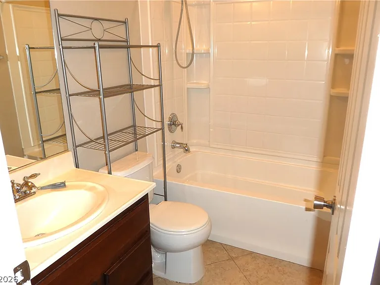 4054 Lower Saxon Ave — Photo 40