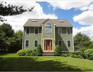 1st image of 33 Wyndham Hill Dr