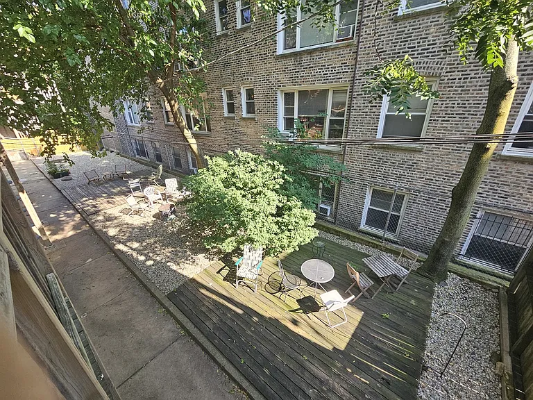 703 W Cornelia Ave #1R — Photo 15