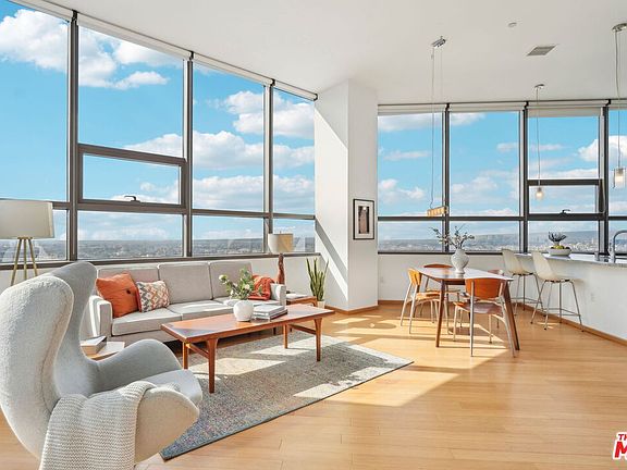 4th image of 1100 Wilshire Blvd APT 1811