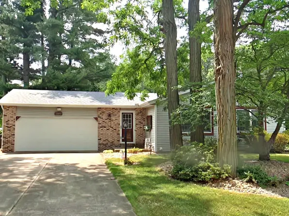 22042 Hanover Dr, Bristol, IN 46507