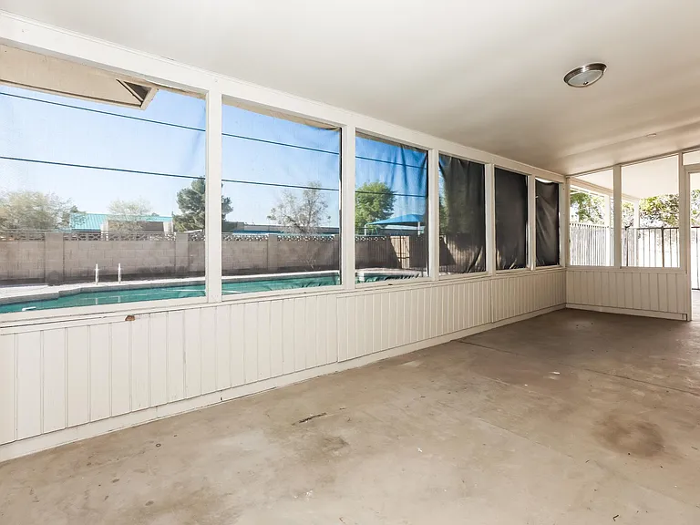 3430 S Oak St — Photo 15