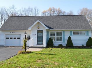 114 Savaria Dr, Syracuse, NY 13209