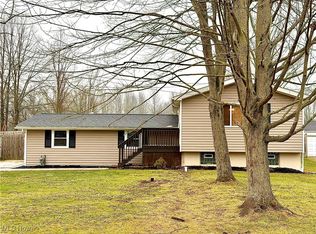 33765 Henwell Rd, Columbia Station, OH 44028