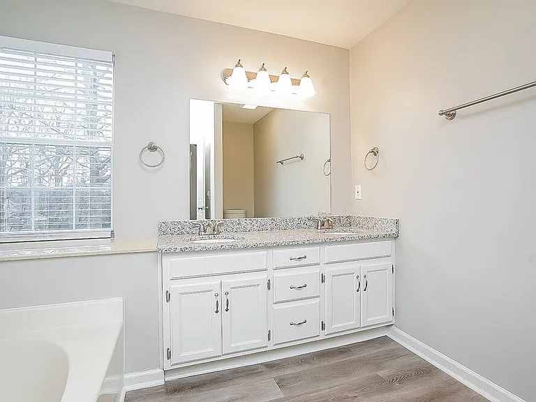 101 Digby Ct — Photo 9