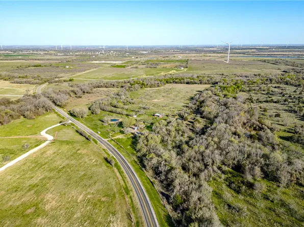 8932 Fm 339, Mount Calm, TX 76673