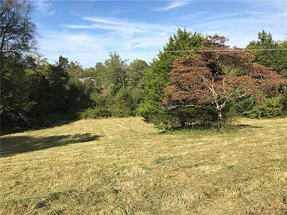 3rd image of 5987 Old Hendersonville Hwy