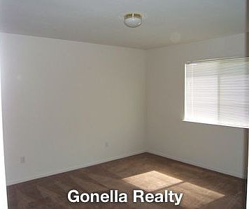 2nd image of 6830 N Lorna Ave