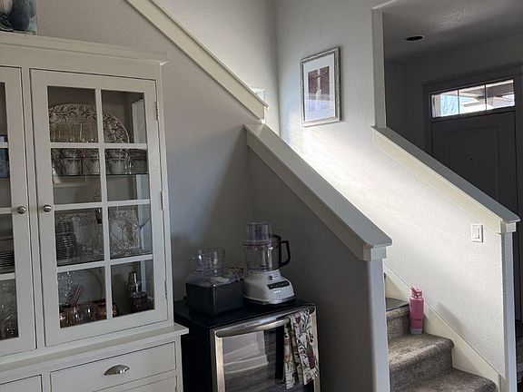 3rd image of 3380 SW 28th St