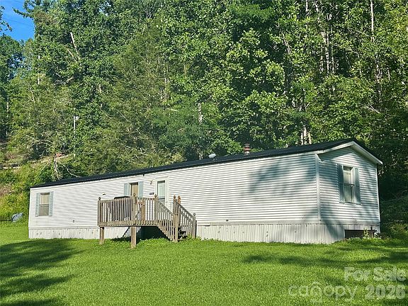 3rd image of 492 Chestnut Mountain Rd