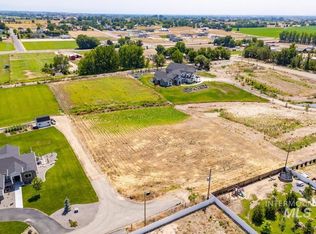 14731 Hillside Dr, Caldwell, ID 83607