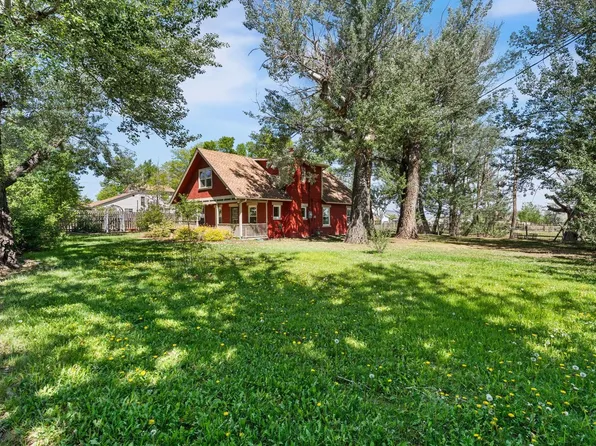 439 42nd St SW, Loveland, CO 80537