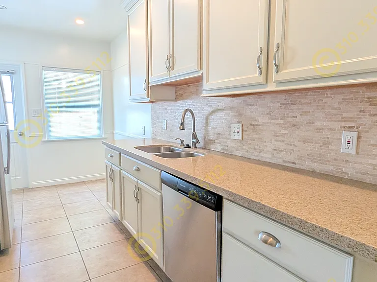 2400 Grandview Ave — Photo 12