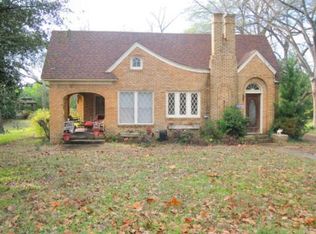 120 Kickapoo St, Frankston, TX 75763