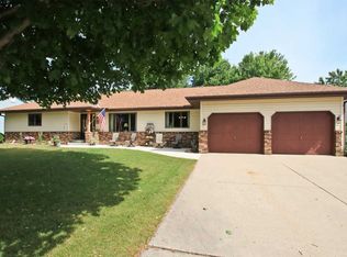 835 Chicago Ave SW, Hutchinson, MN 55350