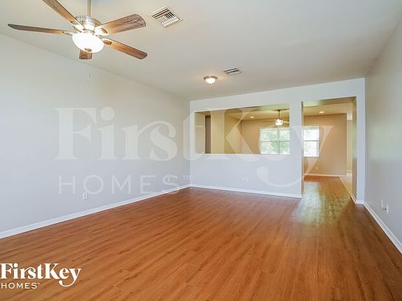 2nd image of 1205 NE 5th Ave