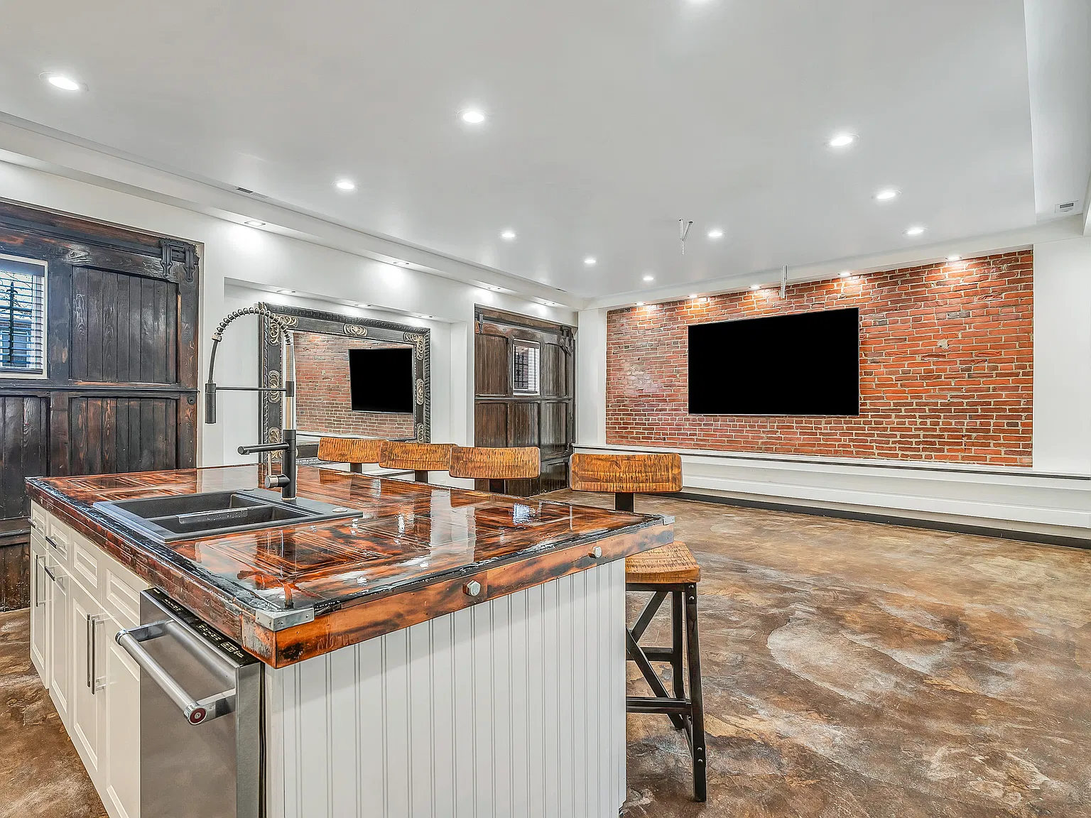 3 bed, 2.5 bath, 1700 sqft, $2,800 — Photo 3