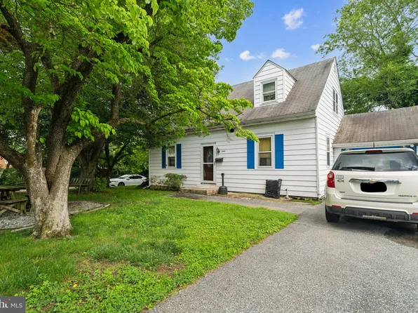 60 Landers Ln, New Castle, DE 19720