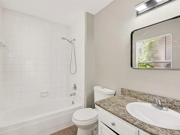 12403 Meadow Ridge Dr — Photo 34